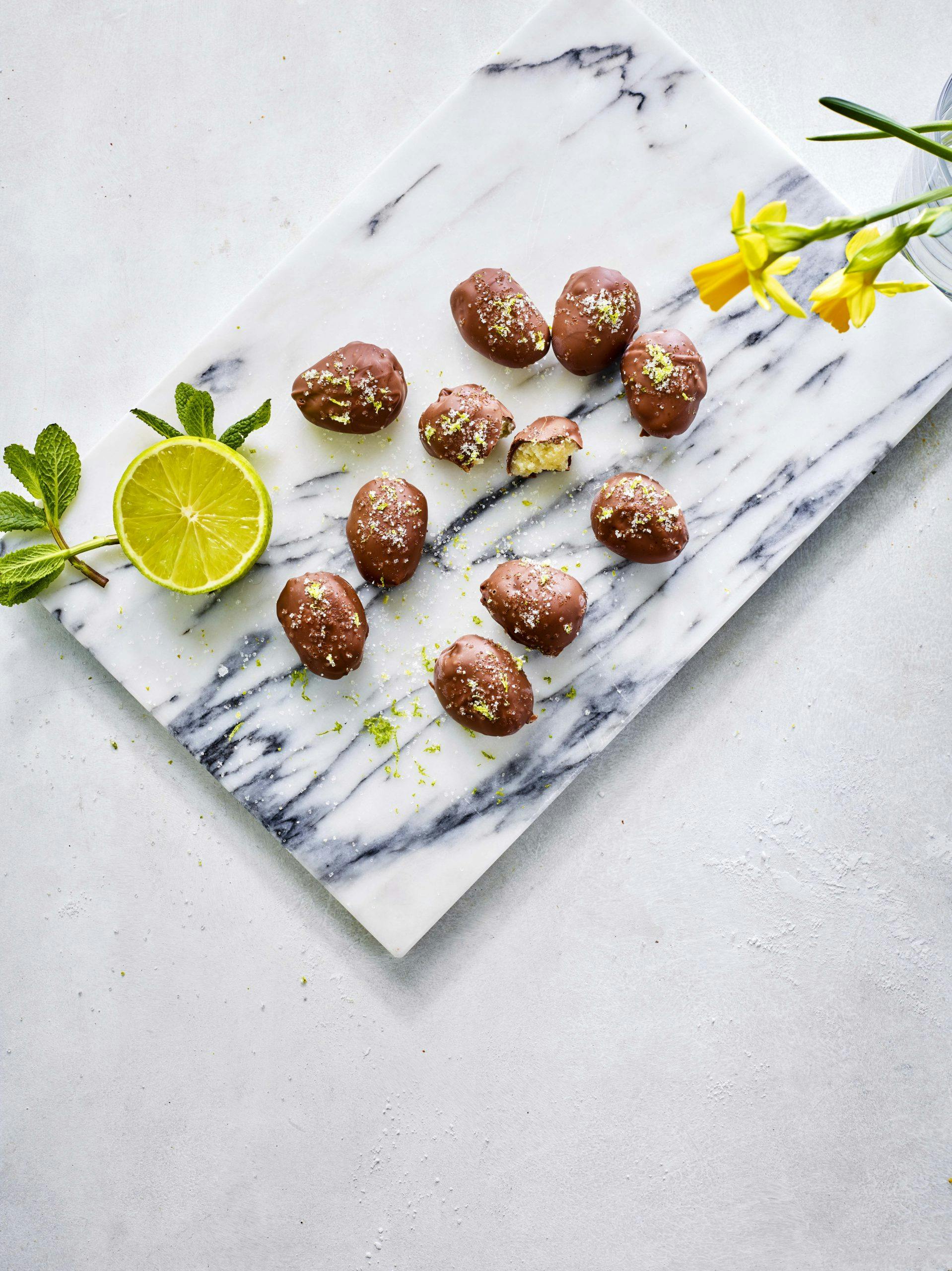 Marsipanegg med mojitosmak påskegodt DIY